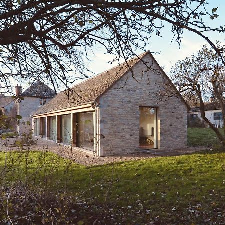 High Cogges Farm Holiday Cottages - The Cart Shed Уитни Экстерьер фото